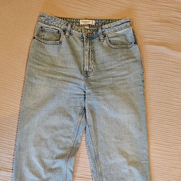 Abercrombie Curve Love High Rise 90s Relaxed - 29L - Picture 7 of 8